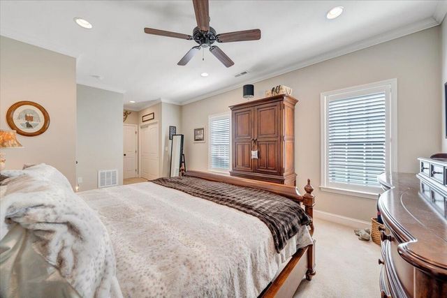 3601 Colonial Court DR, Roanoke, VA 24018