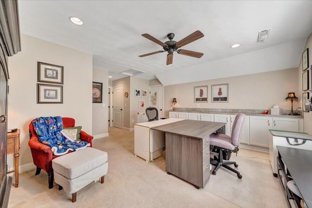 3601 Colonial Court DR, Roanoke, VA 24018