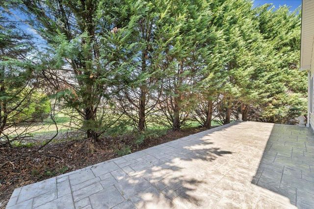 3601 Colonial Court DR, Roanoke, VA 24018