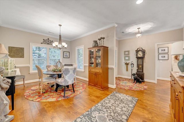 3601 Colonial Court DR, Roanoke, VA 24018