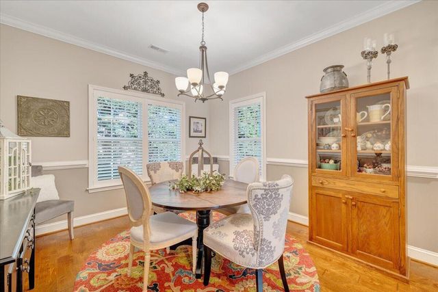 3601 Colonial Court DR, Roanoke, VA 24018