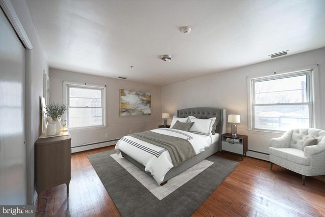 8020 EASTERN AVE NW, Washington, DC 20012