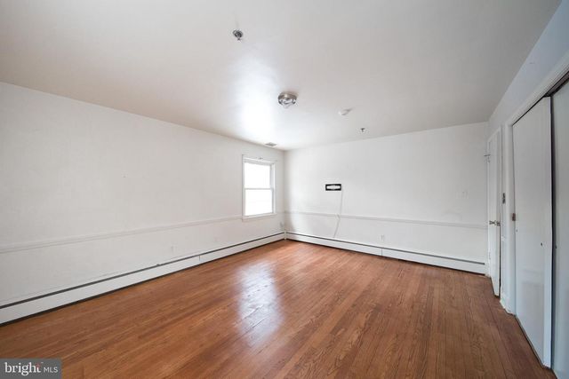 8020 EASTERN AVE NW, Washington, DC 20012