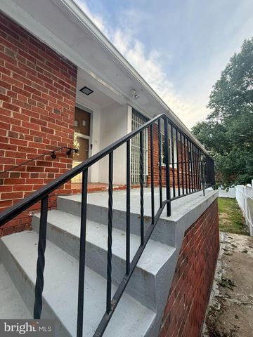 8020 EASTERN AVE NW, Washington, DC 20012