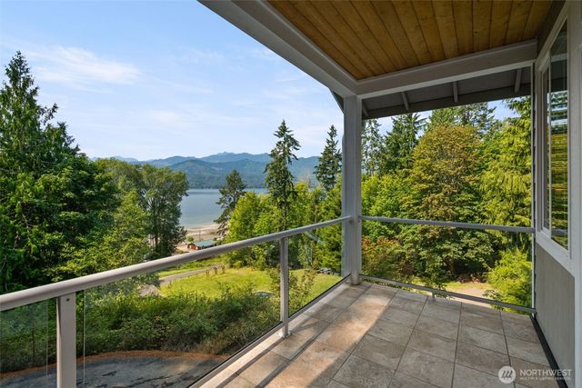 412 Seabeck Holly Road W, Seabeck, WA 98380