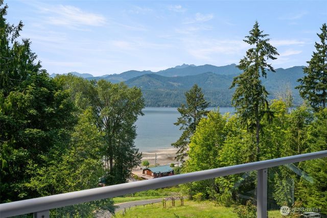 412 Seabeck Holly Road W, Seabeck, WA 98380
