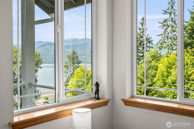 412 Seabeck Holly Road W, Seabeck, WA 98380