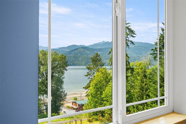 412 Seabeck Holly Road W, Seabeck, WA 98380