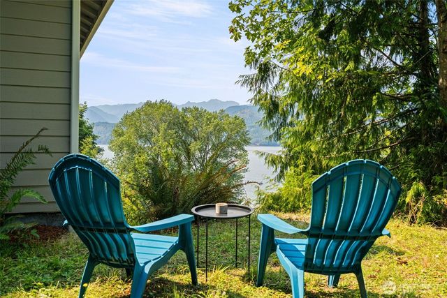 412 Seabeck Holly Road W, Seabeck, WA 98380