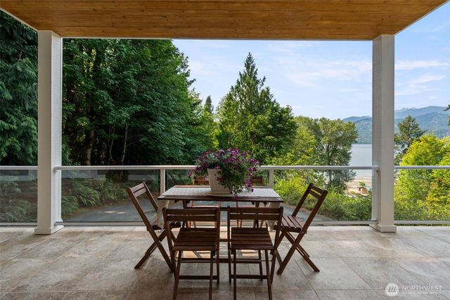 412 Seabeck Holly Road W, Seabeck, WA 98380