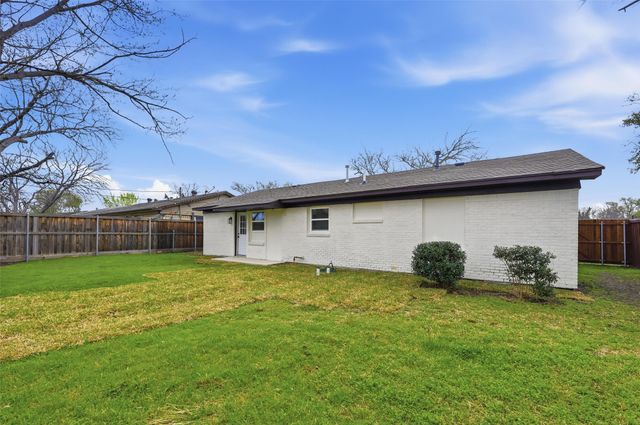 13831 Sundown Trail, Farmers Branch, TX 75234