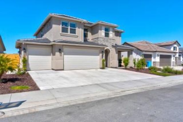 1174 Sunridge Drive, Hollister, CA 95023