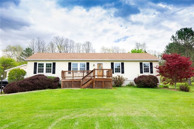 2827 County Road 10, Hopewell, NY 14424