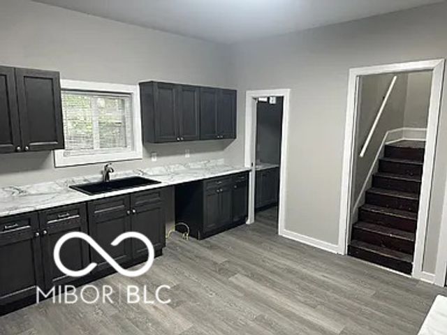 24 Neal Avenue, Indianapolis, IN 46222