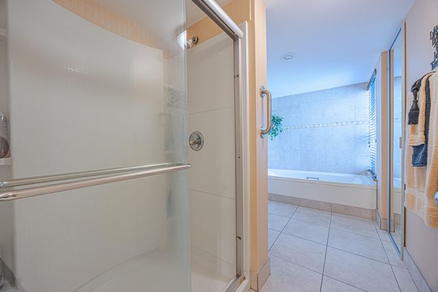 5750 Camino Del Sol 202, Boca Raton, FL 33433