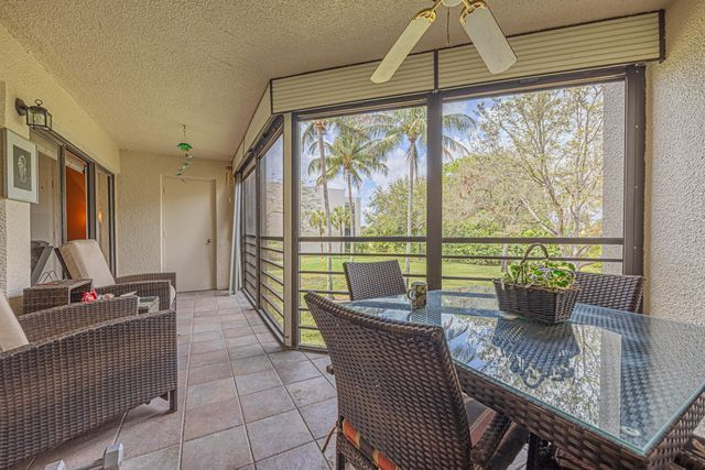 5750 Camino Del Sol 202, Boca Raton, FL 33433