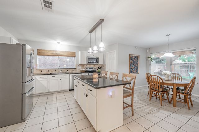 13105 Settlers Trail, Fort Worth, TX 76244