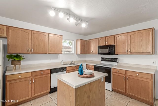 16021 N 30TH Street 113, Phoenix, AZ 85032