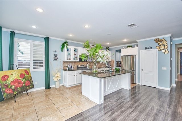 25465 Hyacinth, Corona, CA 92883