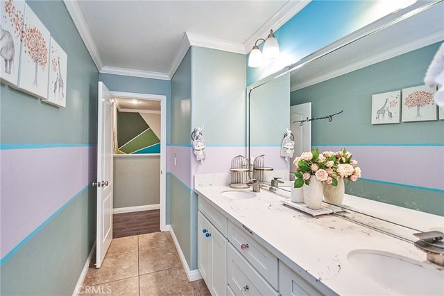 25465 Hyacinth, Corona, CA 92883