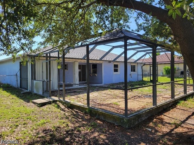 208 NW 4th AVE, Cape Coral, FL 33993