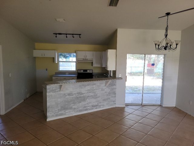 208 NW 4th AVE, Cape Coral, FL 33993