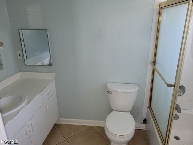 208 NW 4th AVE, Cape Coral, FL 33993