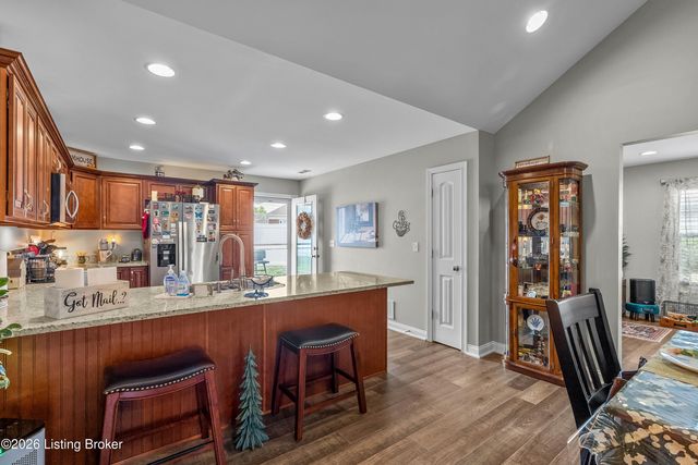 119 Sweetspire Dr, Mt Washington, KY 40047