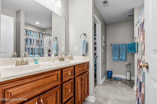119 Sweetspire Dr, Mt Washington, KY 40047