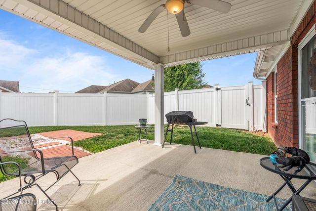 119 Sweetspire Dr, Mt Washington, KY 40047