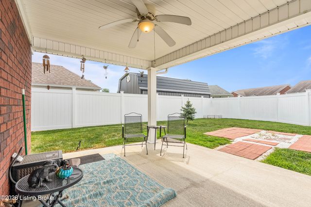 119 Sweetspire Dr, Mt Washington, KY 40047