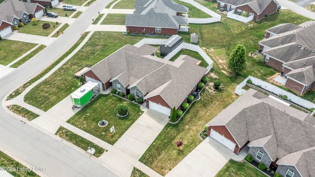 119 Sweetspire Dr, Mt Washington, KY 40047