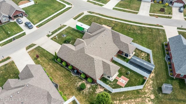 119 Sweetspire Dr, Mt Washington, KY 40047