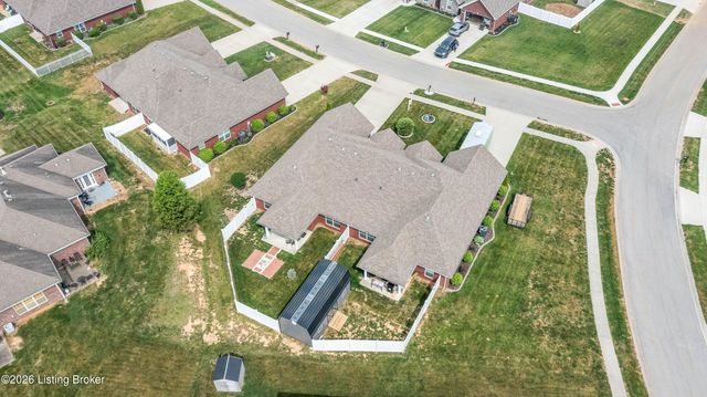 119 Sweetspire Dr, Mt Washington, KY 40047