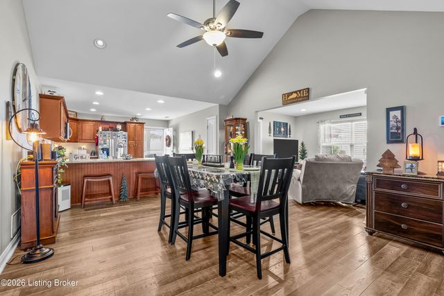 119 Sweetspire Dr, Mt Washington, KY 40047