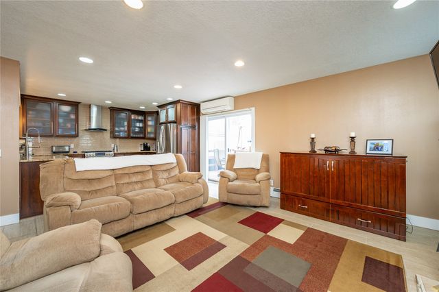 2516 57th Street, Des Moines, IA 50310