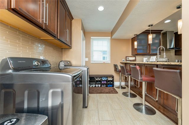 2516 57th Street, Des Moines, IA 50310