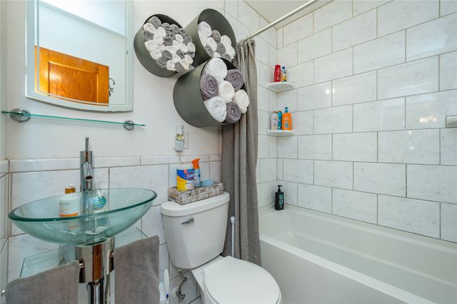 2516 57th Street, Des Moines, IA 50310