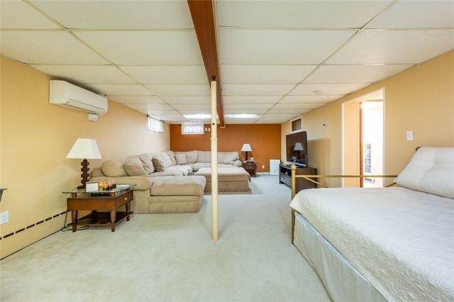 2516 57th Street, Des Moines, IA 50310