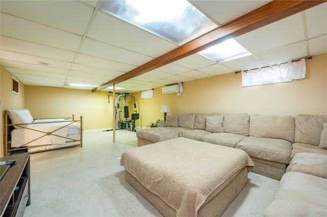 2516 57th Street, Des Moines, IA 50310