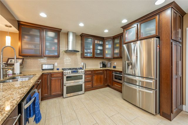 2516 57th Street, Des Moines, IA 50310