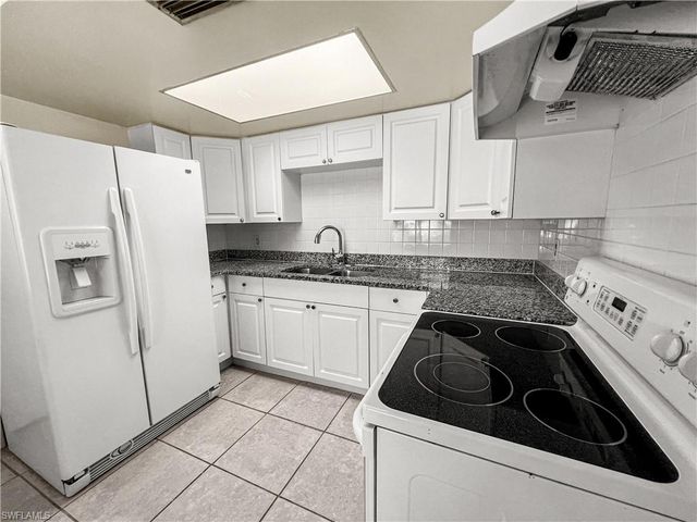 2239 Iris WAY, Fort Myers, FL 33905