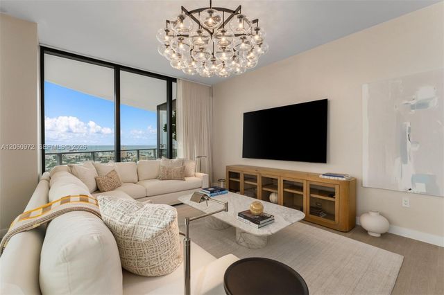 500 Alton Rd 2105, Miami Beach, FL 33139