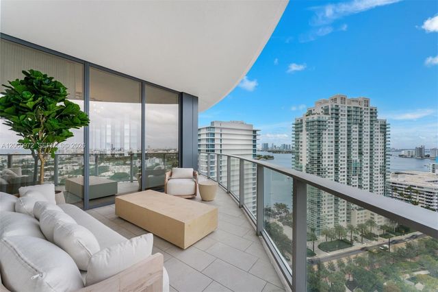500 Alton Rd 2105, Miami Beach, FL 33139