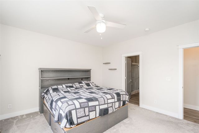 16418 Northpark Drive, Urbandale, IA 50323