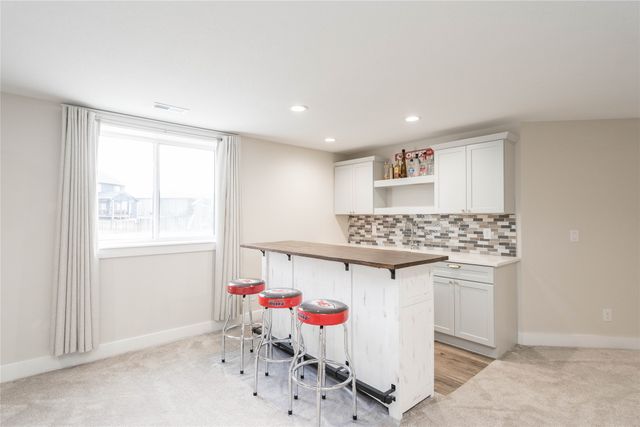 16418 Northpark Drive, Urbandale, IA 50323