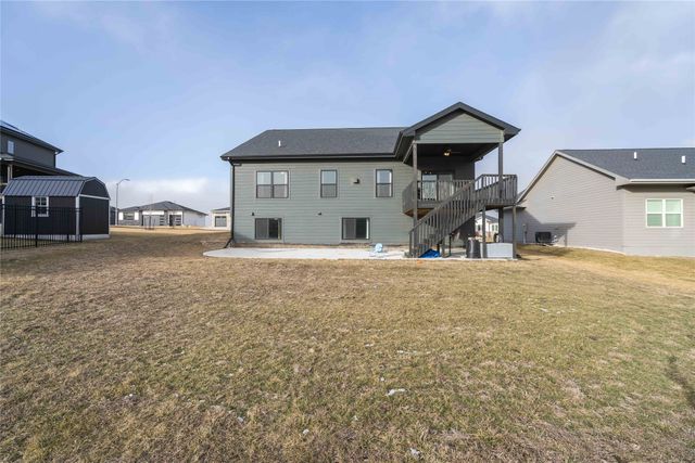 16418 Northpark Drive, Urbandale, IA 50323