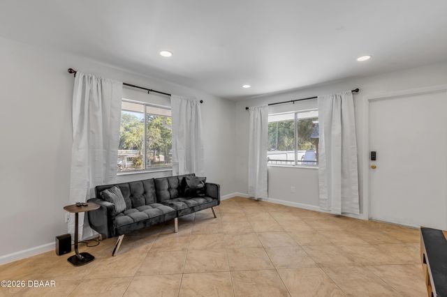 303 Ridge Blvd Apt 210, Daytona Beach, FL 32119