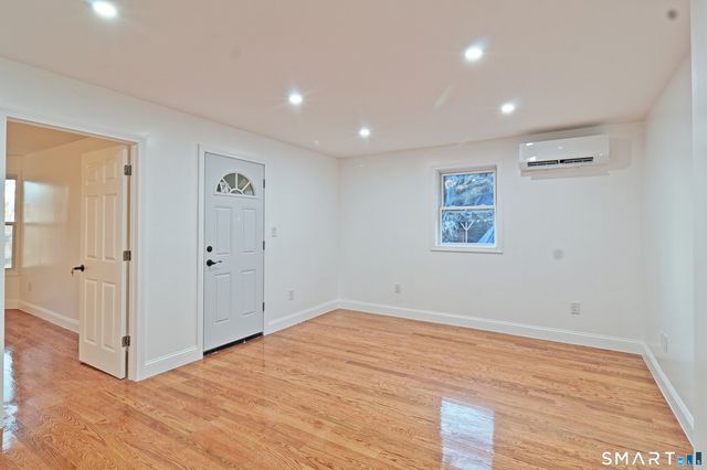 40 Elizabeth Street 2, Waterbury, CT 06704