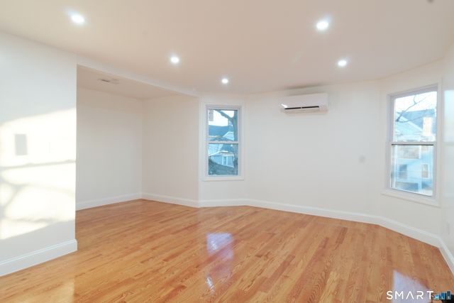 40 Elizabeth Street 2, Waterbury, CT 06704